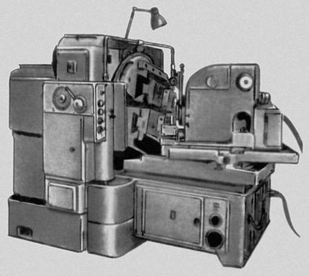 Рис. 3б. Основные типы металлорежущих станков. Зубострогальный полуавтомат (5А250П).